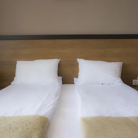Ivelia Hotel