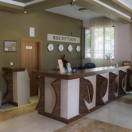Ivelia Hotel