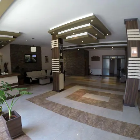 Hotel Ivelia 3*