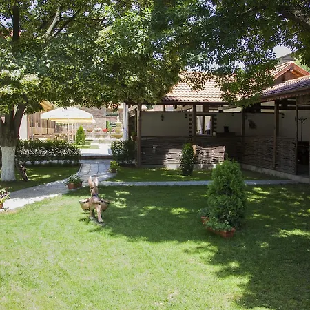 Хотел Ivelia Dubnitsa