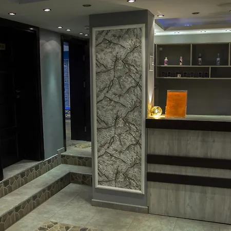 Ivelia Hotel