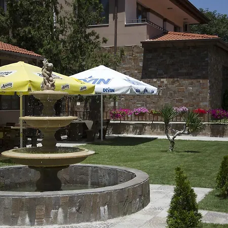 Hotel Ivelia 3*